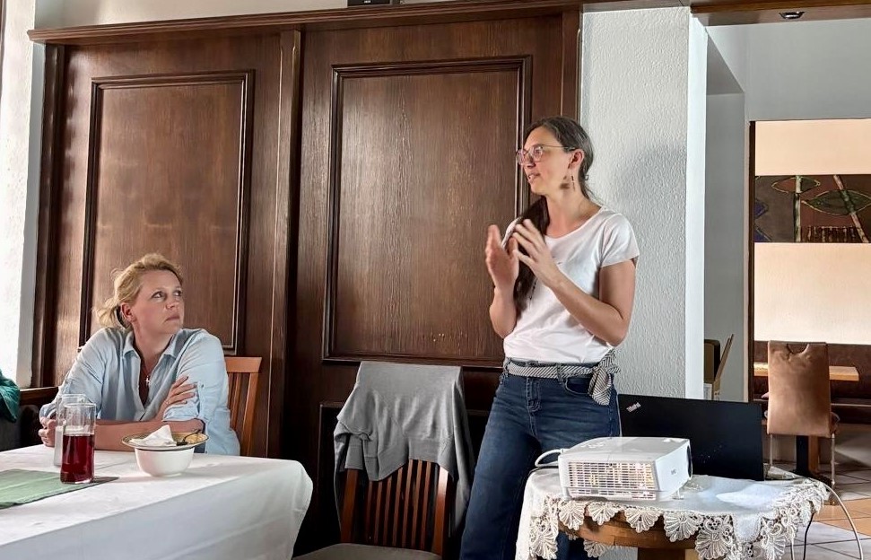 Marlene Szupper spricht bei Versammlung Landesverband Burgenland